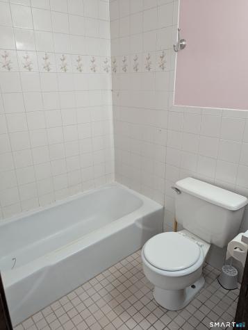 36 Thompson Road Manchester CT 06040