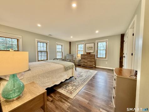 4 Main South Street Woodbury CT 06798