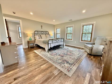 4 Main South Street Woodbury CT 06798
