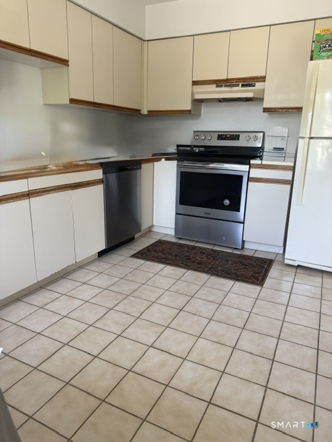 158 Seaside Avenue Stamford CT 06902