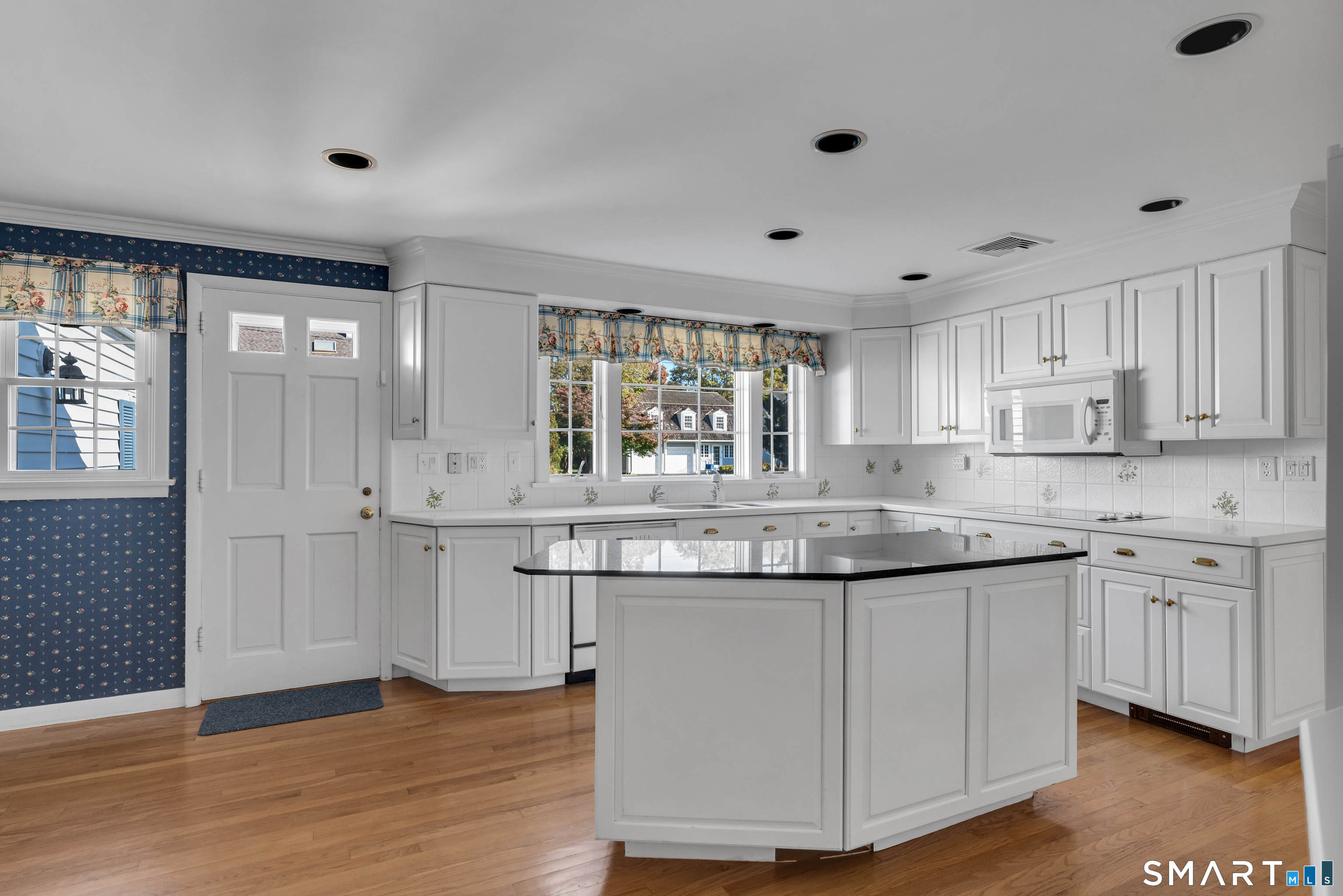 14 Neptune Avenue Madison CT 06443