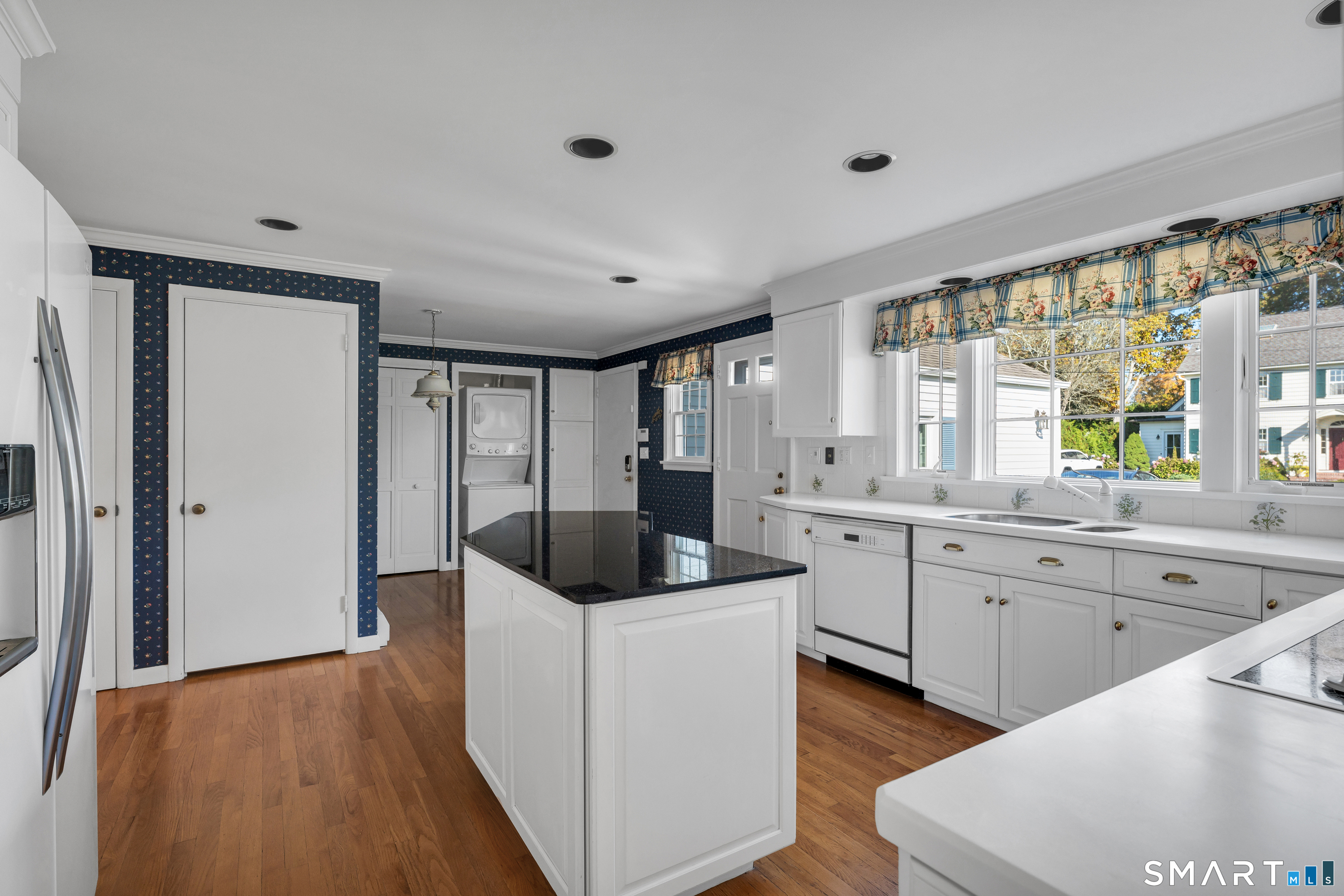 14 Neptune Avenue Madison CT 06443