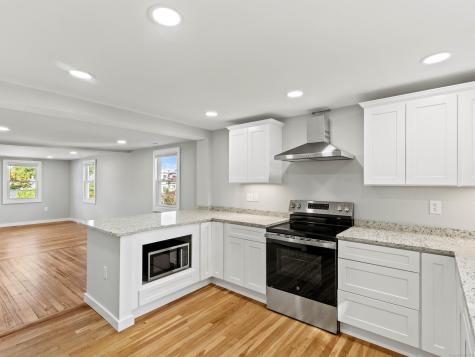 16 School Street New London CT 06320