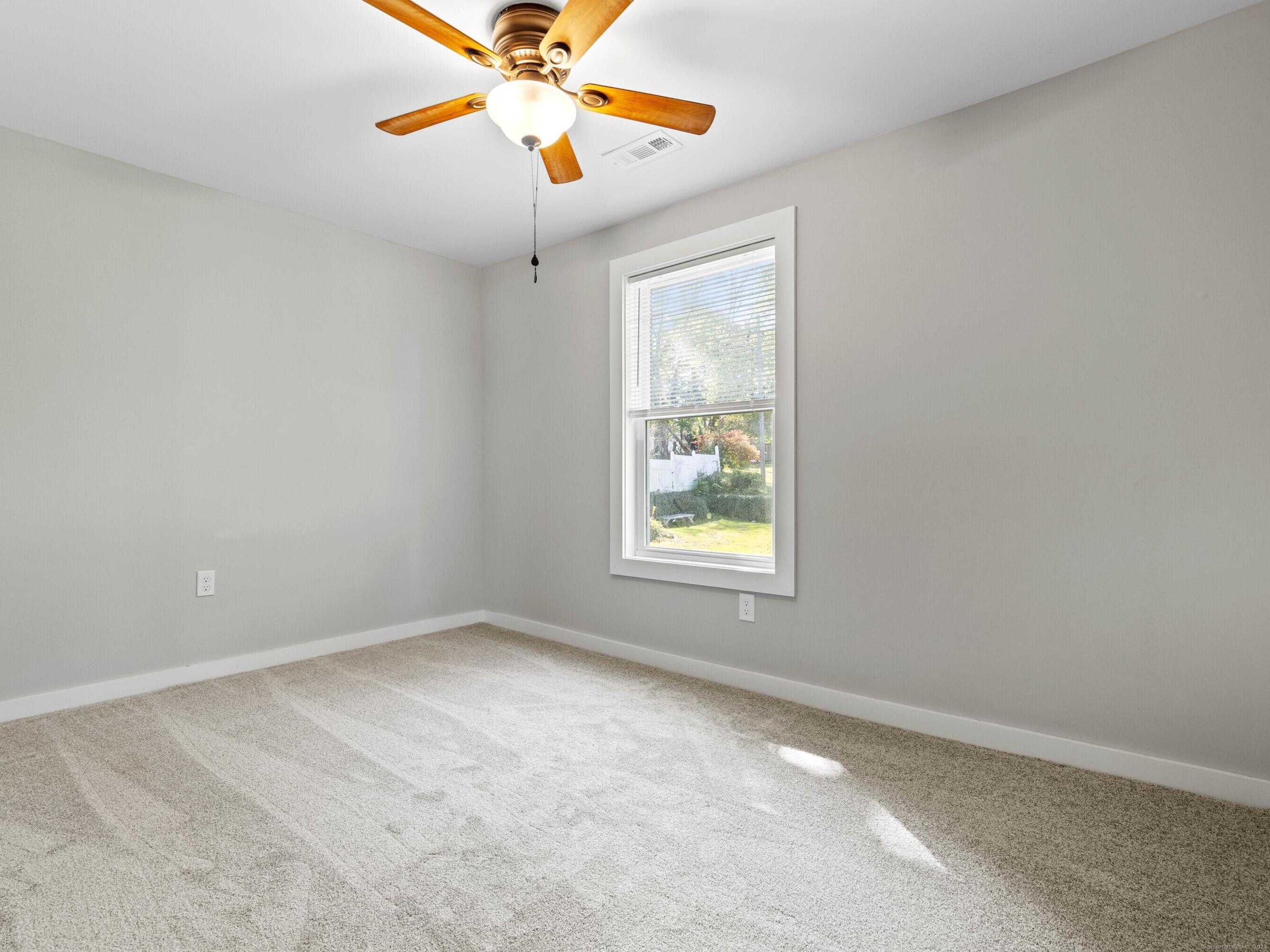 16 School Street New London CT 06320