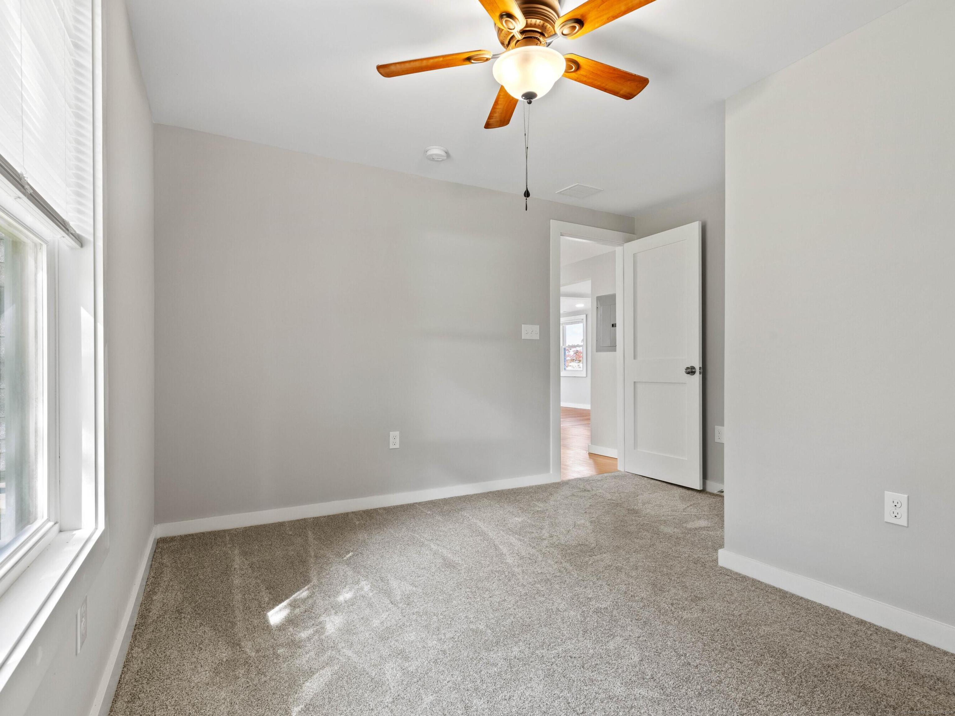 16 School Street New London CT 06320