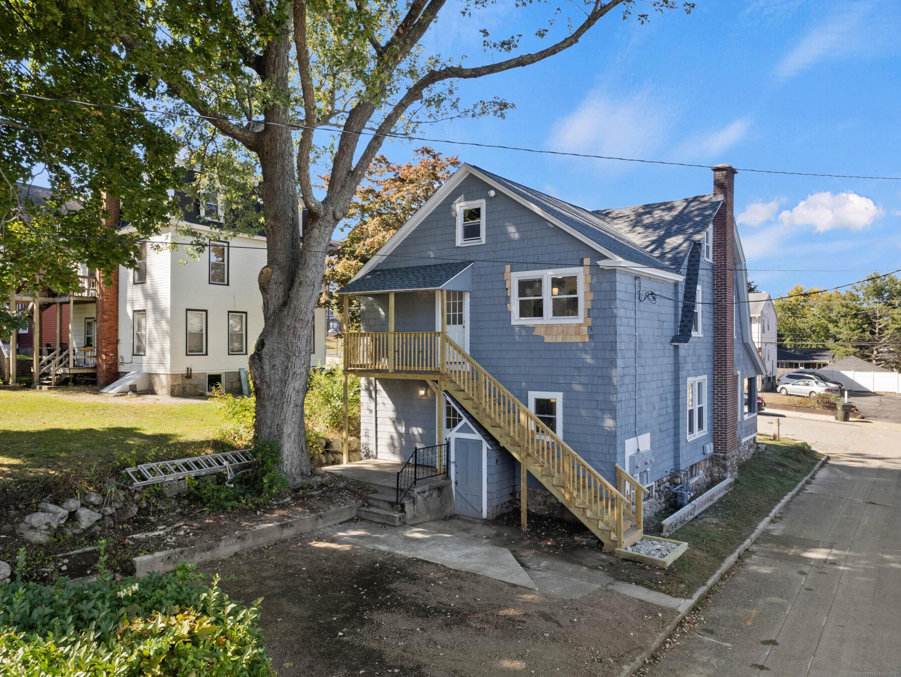 16 School Street New London CT 06320