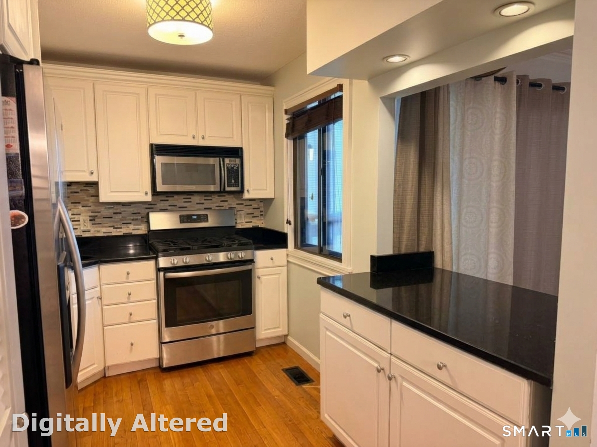 17 Greenbriar Drive Farmington CT 06032