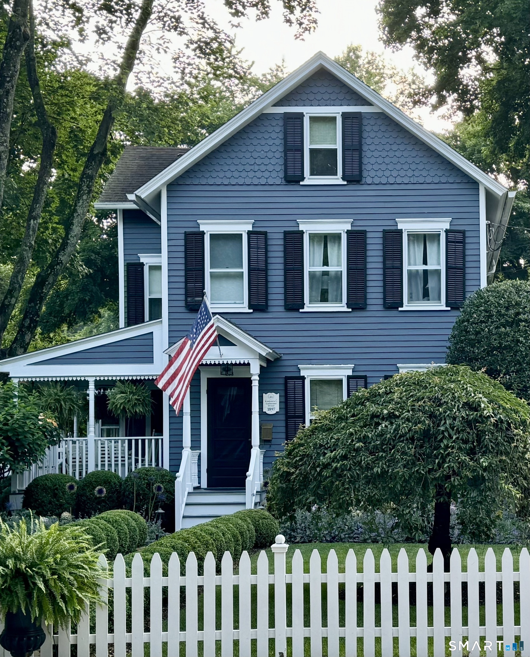 233 Rowayton Avenue Norwalk CT 06853