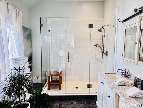 233 Rowayton Avenue Norwalk CT 06853