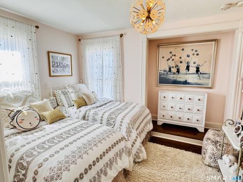 233 Rowayton Avenue Norwalk CT 06853