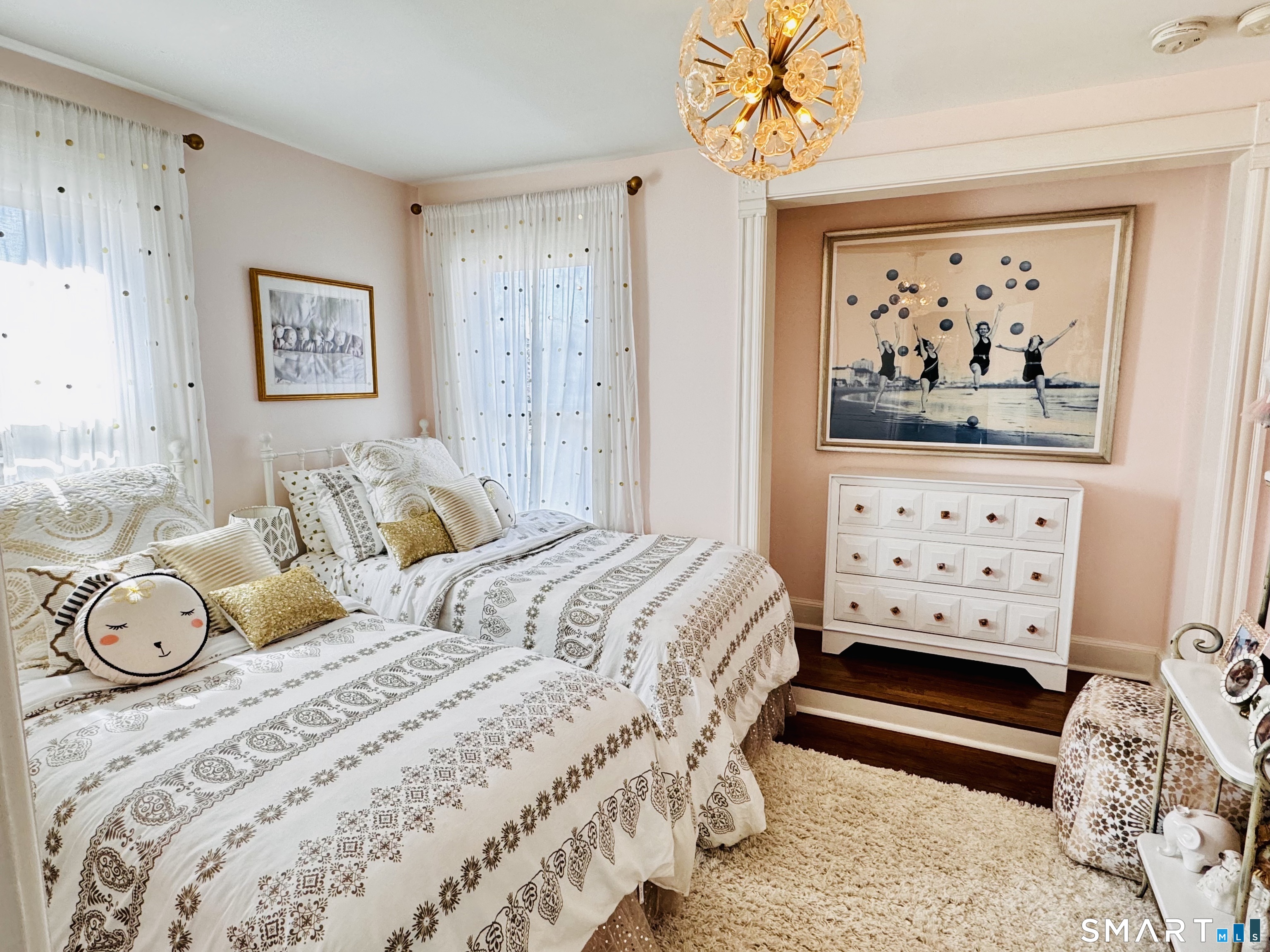 233 Rowayton Avenue Norwalk CT 06853