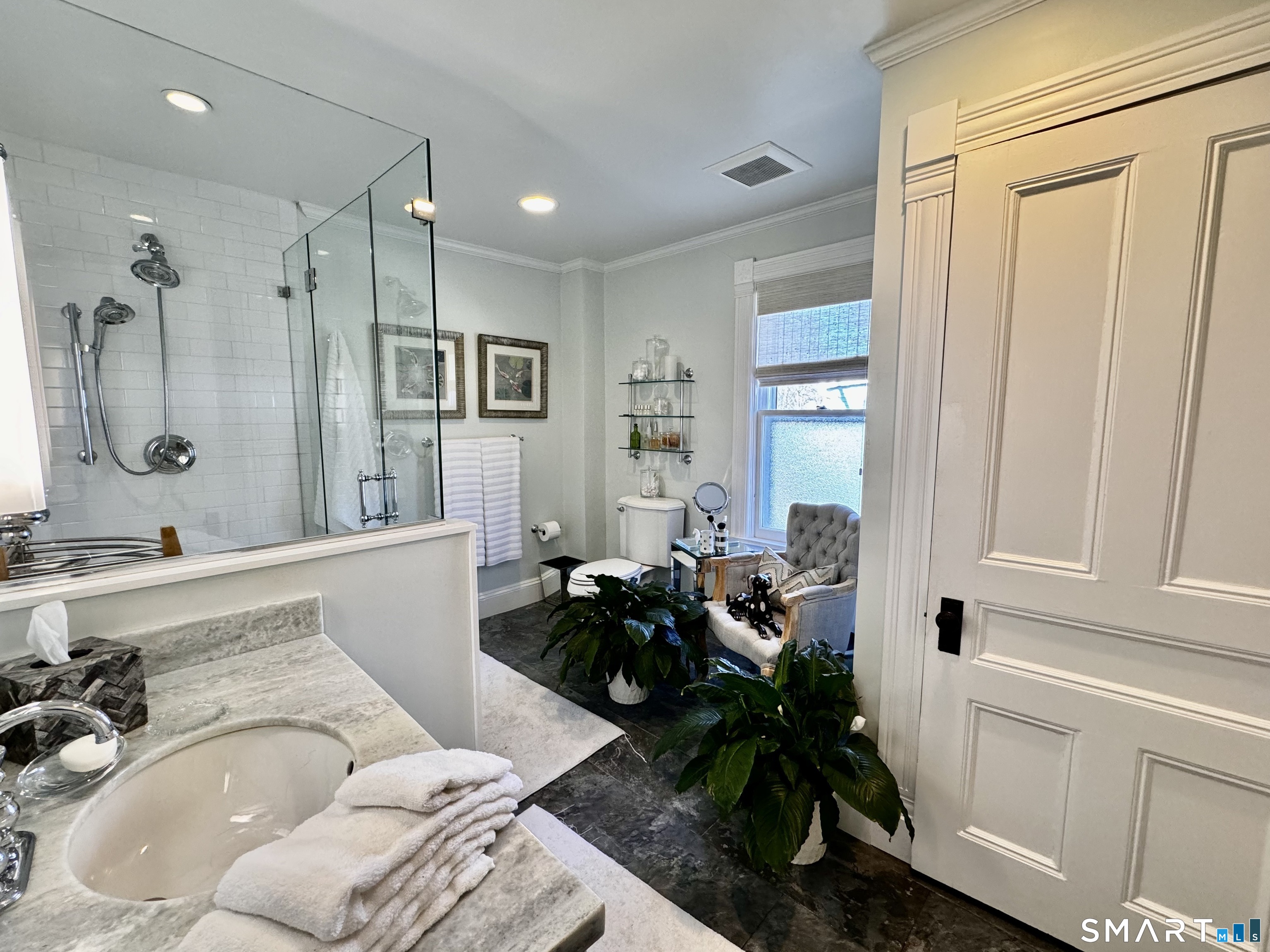 233 Rowayton Avenue Norwalk CT 06853