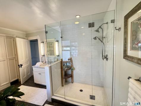 233 Rowayton Avenue Norwalk CT 06853