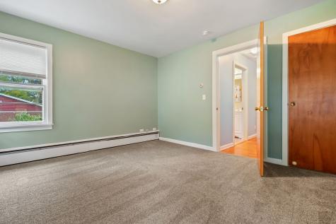 1 Chapman Avenue Waterford CT 06375