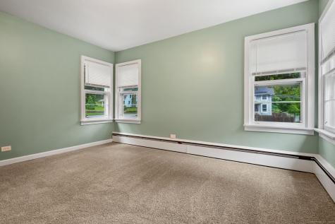 1 Chapman Avenue Waterford CT 06375