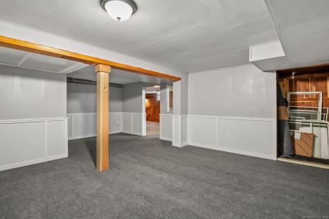 1 Chapman Avenue Waterford CT 06375