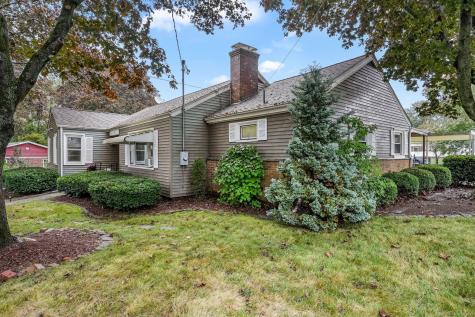 1 Chapman Avenue Waterford CT 06375