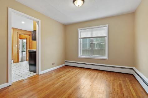 1 Chapman Avenue Waterford CT 06375