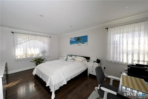 31 Carriage Drive Milford CT 06460
