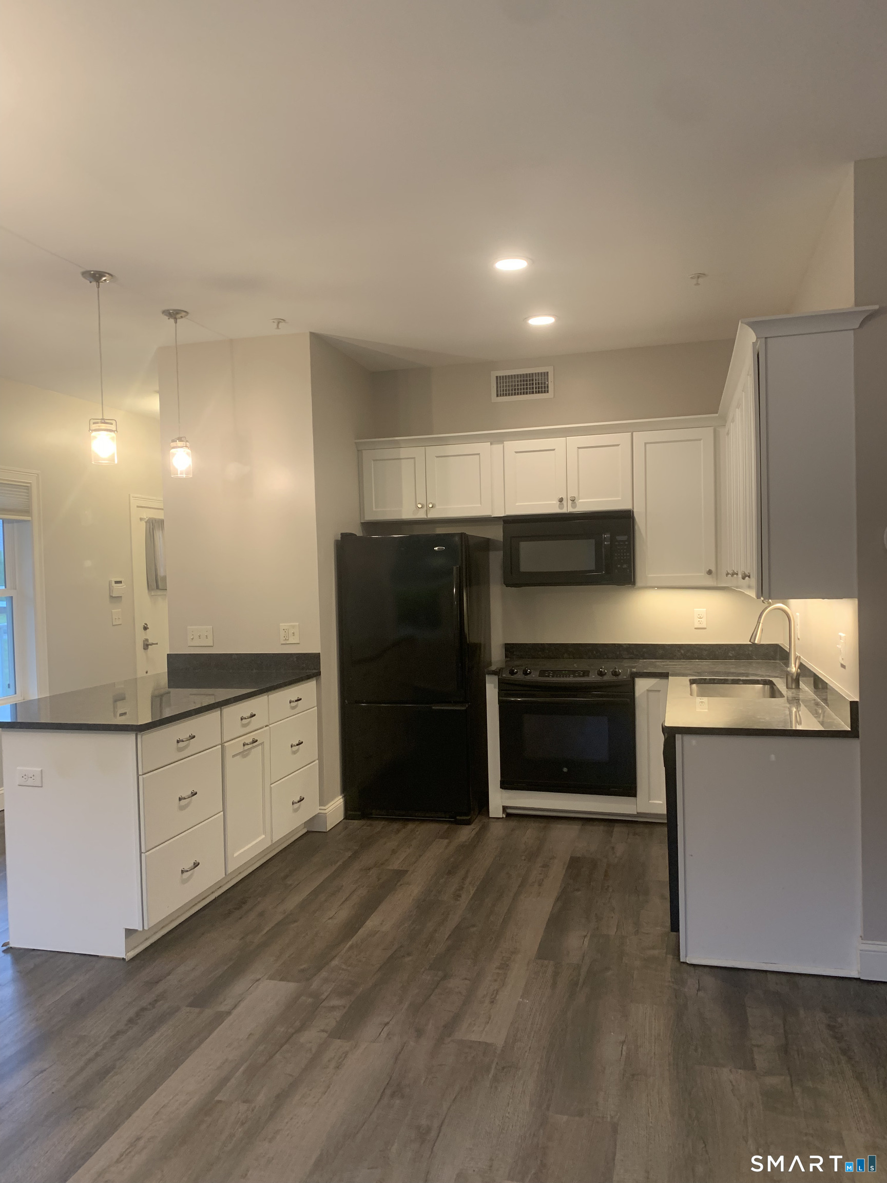 502 Edgewater Hill East Hampton CT 06415