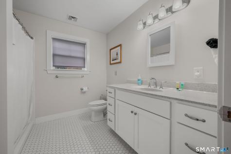 908 Stonington Road Stonington CT 06378