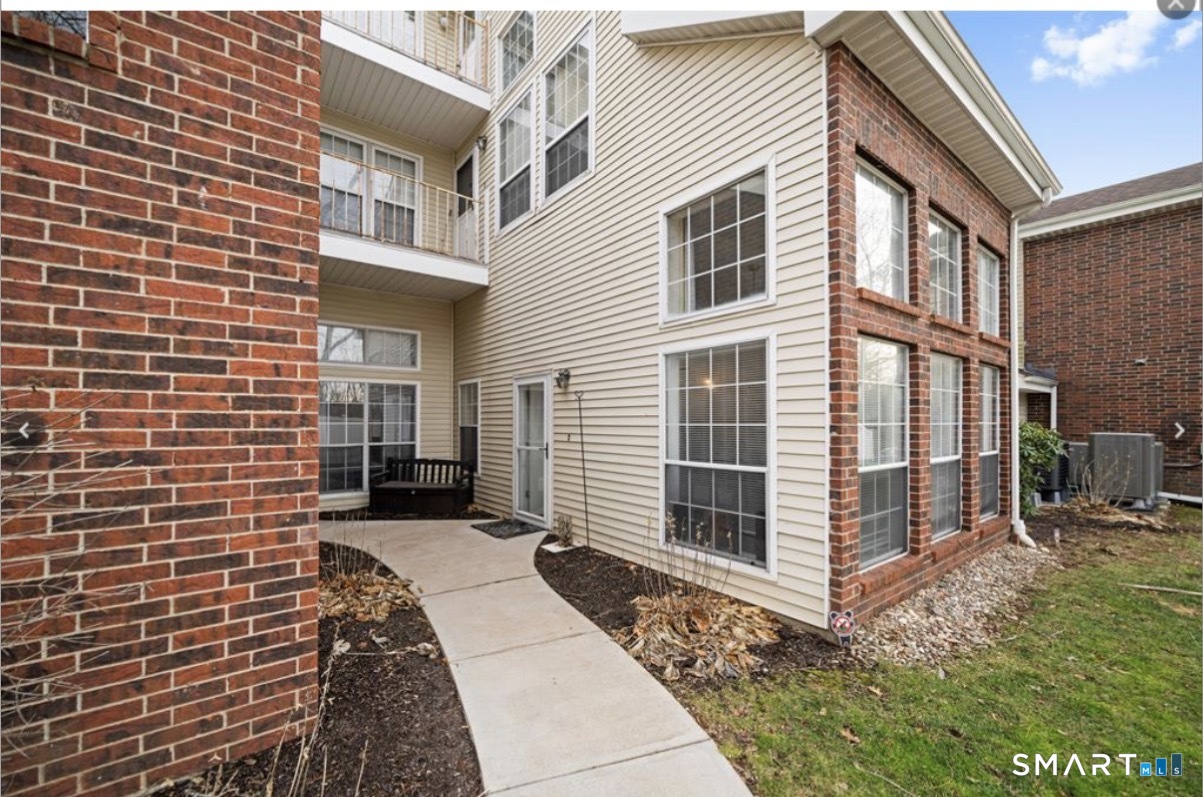 211 Carriage Crossing Lane Middletown CT 06457