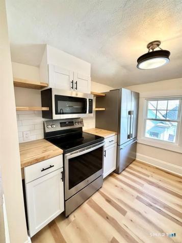 58 Maplewood Avenue West Hartford CT 06119