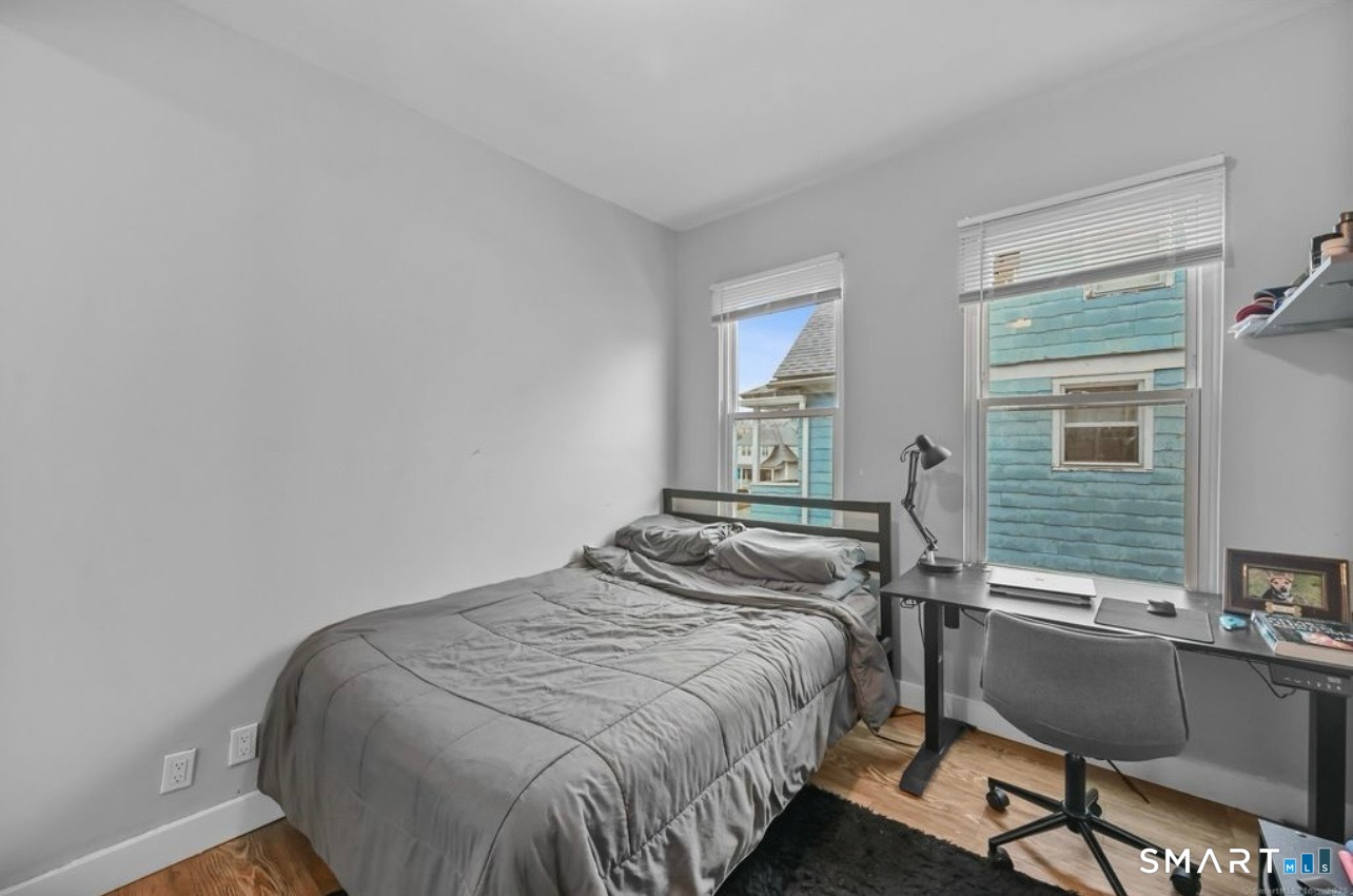 115 Harborview Avenue Bridgeport CT 06605
