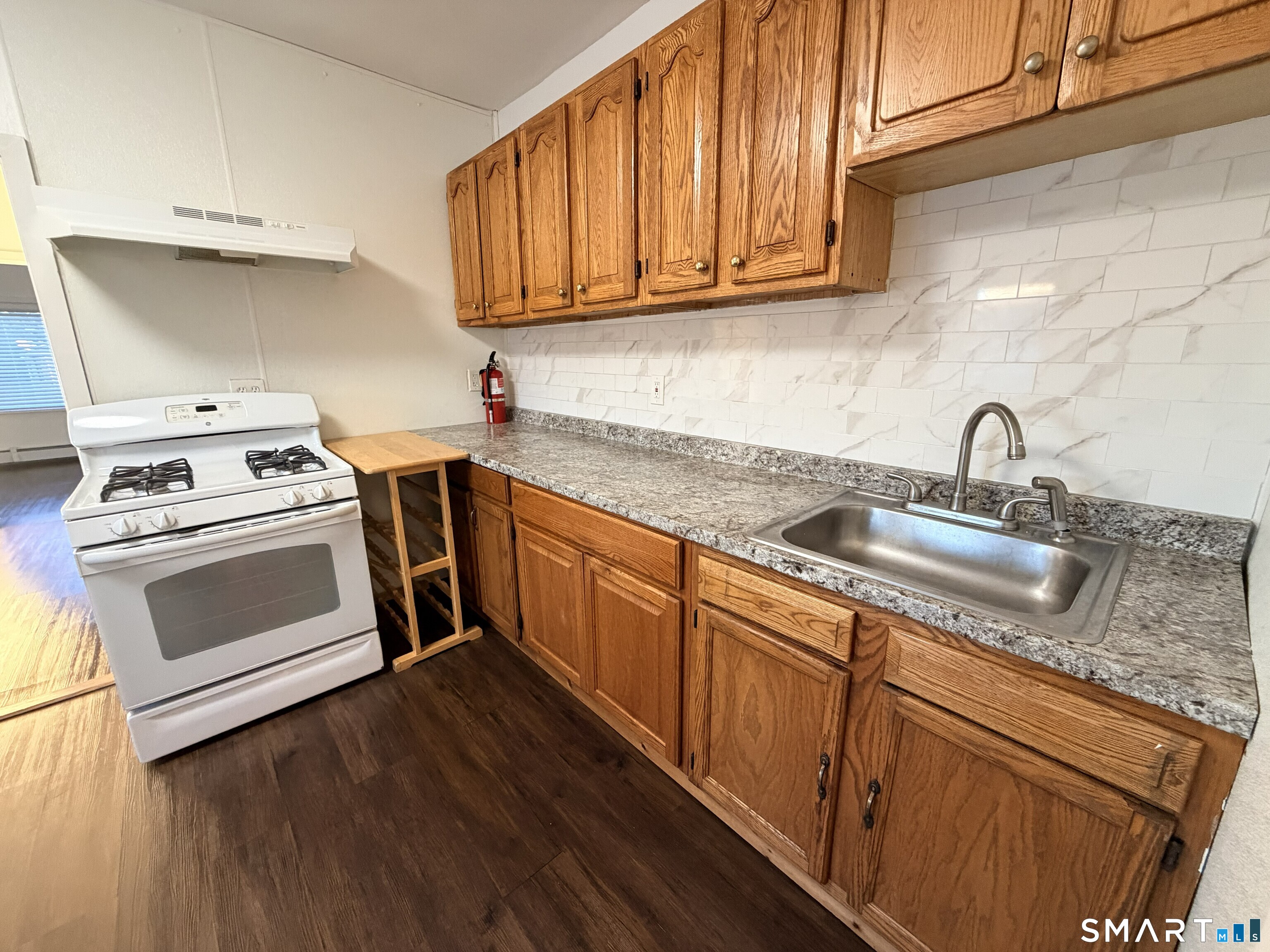 918 Maplewood Avenue Bridgeport CT 06605