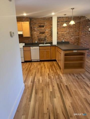 3 Columbia Street Hartford CT 06106