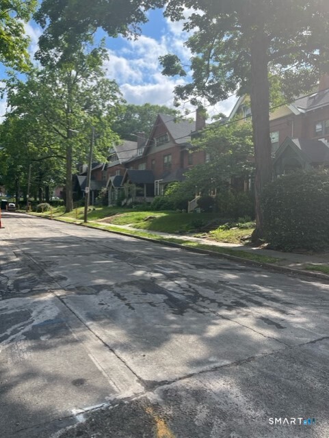 3 Columbia Street Hartford CT 06106
