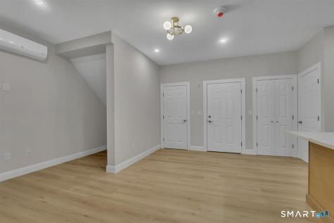 1347 New Haven Road Naugatuck CT 06770