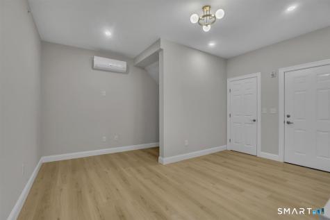 1347 New Haven Road Naugatuck CT 06770