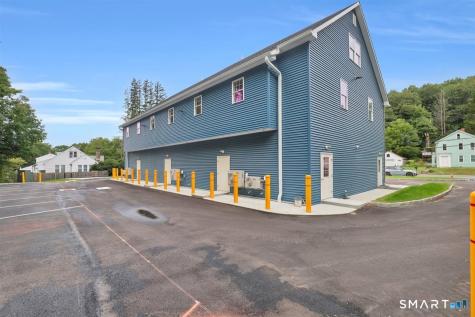 1347 New Haven Road Naugatuck CT 06770