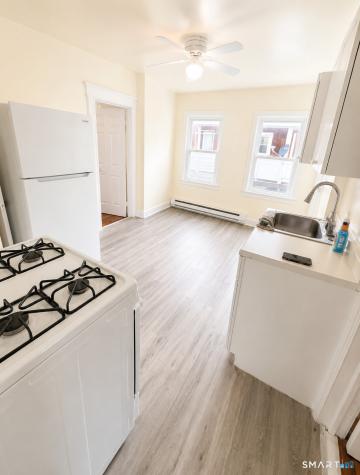 6 East Walnut Street Stamford CT 06902
