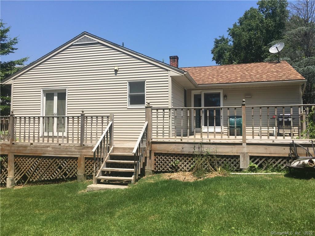 24 7TH Avenue Branford CT 06405