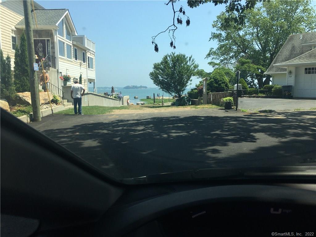 24 7TH Avenue Branford CT 06405