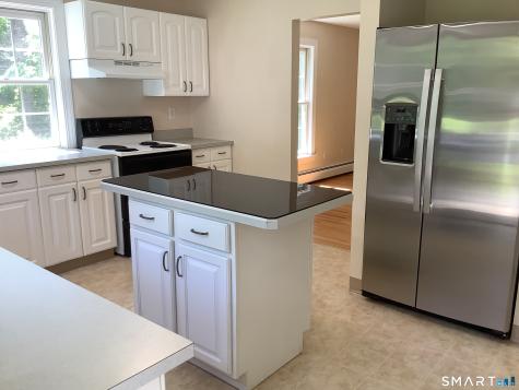 668 Huckleberry Hill Road Avon CT 06001