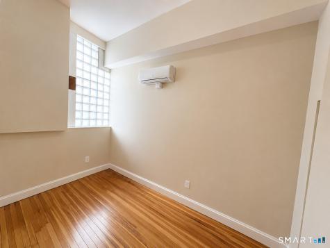 105 Bank Street Waterbury CT 06702