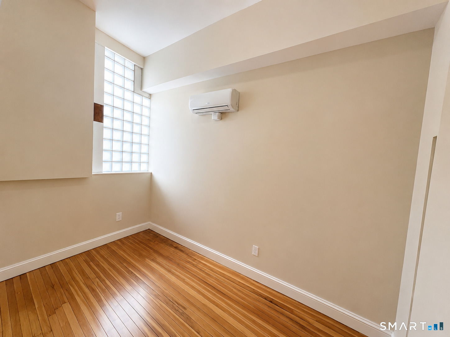 105 Bank Street Waterbury CT 06702