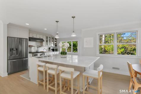 6 Meadowbank Road Greenwich CT 06870