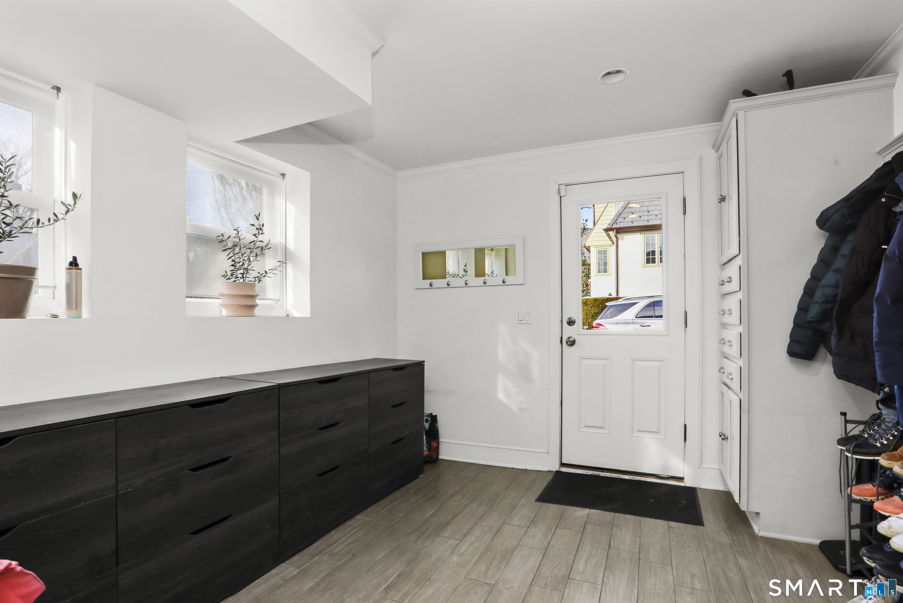 6 Meadowbank Road Greenwich CT 06870