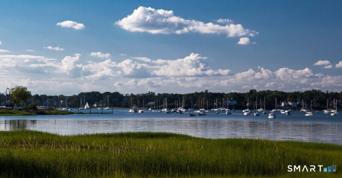6 Meadowbank Road Greenwich CT 06870