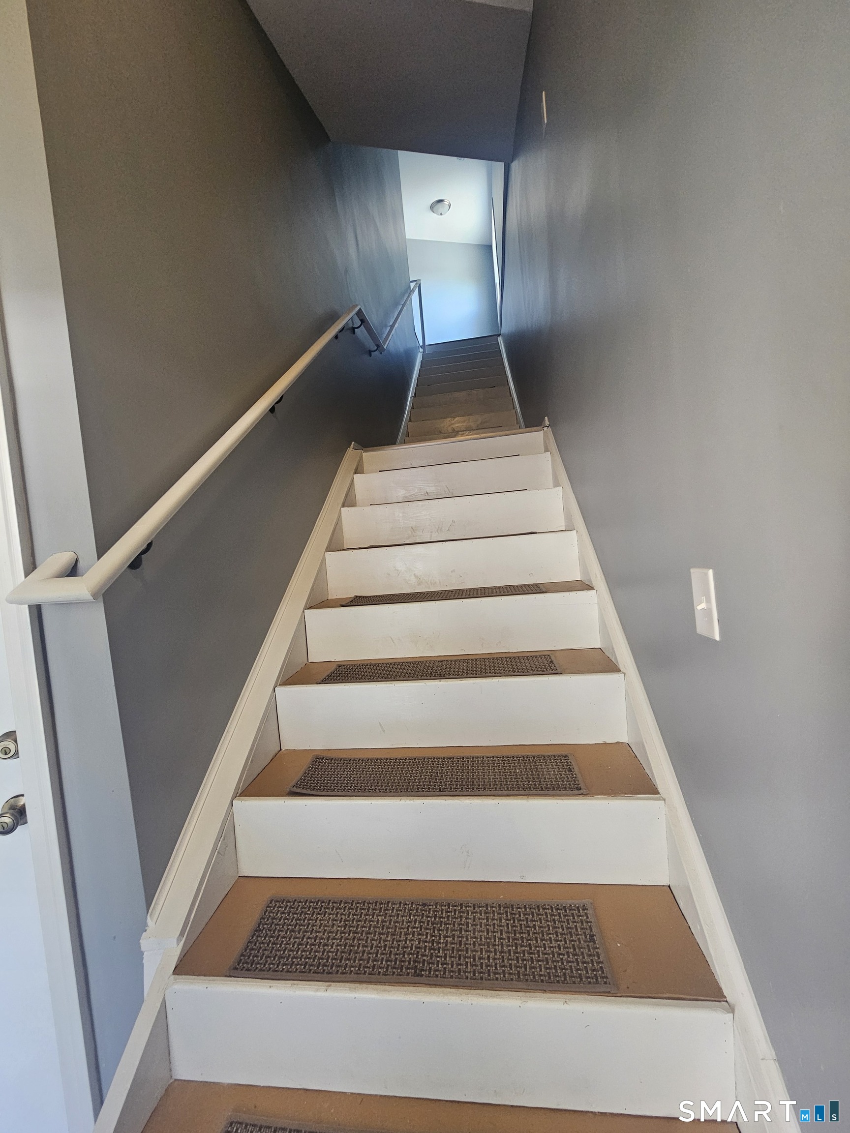 80-82 Pearl Harbor Circle Bridgeport CT 06610