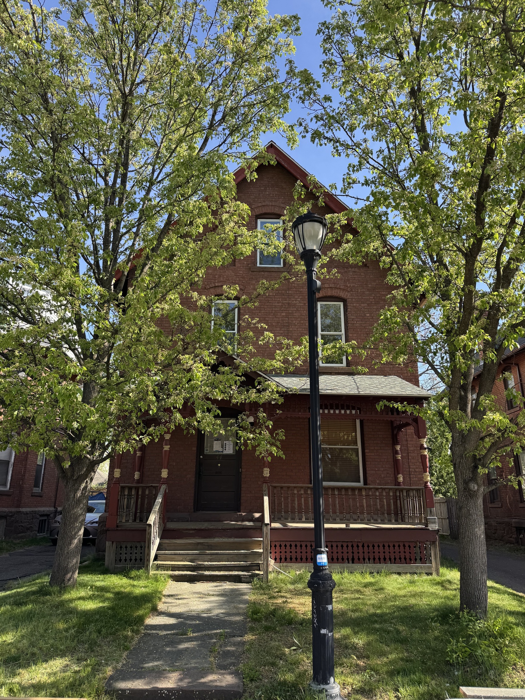 44 Ashley Street Hartford CT 06105