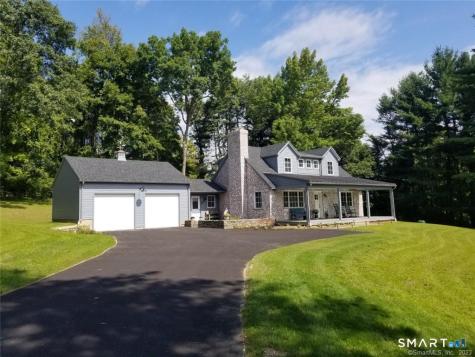 11 Apple Way Salisbury CT 06039