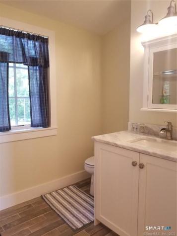 11 Apple Way Salisbury CT 06039