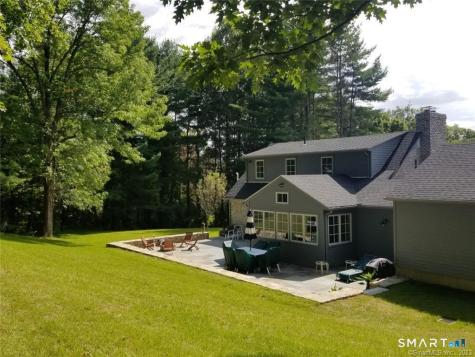 11 Apple Way Salisbury CT 06039