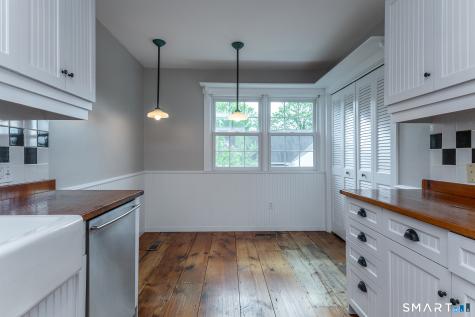2 Emerson Court Litchfield CT 06759