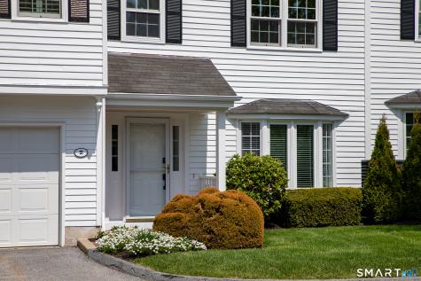 2 Emerson Court Litchfield CT 06759